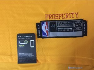 Maillot NBA Pas Cher Golden State Warriors Stephen Curry 30 Nike Jaune Ville 2017/18