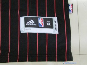 Maillot NBA Pas Cher Chicago Bulls Junior Jimmy Butler 21 Noir Bande