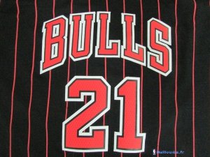 Maillot NBA Pas Cher Chicago Bulls Junior Jimmy Butler 21 Noir Bande