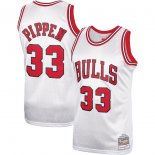 Scottie Pippen Chicago Bulls Mitchell & Ness Hardwood Classics Platinum Swingman Jersey