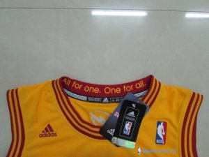 Maillot NBA Pas Cher Cleveland Cavaliers Junior LeBron James 23 Jaune