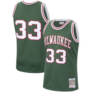 Milwaukee Bucks Kareem Abdul-Jabbar Mitchell & Ness Hunter Green 1970-71 Hardwood Classics Swingman Jersey