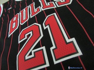 Maillot NBA Pas Cher Chicago Bulls Junior Jimmy Butler 21 Noir Bande