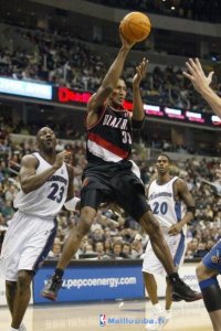 Maillot NBA Pas Cher Portland Trail Blazers Scottie Pippen 33 Noir
