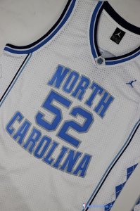 Maillot NCAA Pas Cher North Carolina James Worthy 52 Blanc