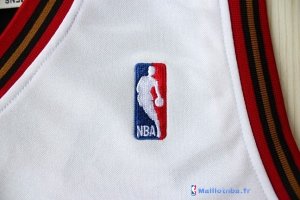 Maillot NBA Pas Cher Philadelphia Sixers Allen Iverson 3 Noir Blanc