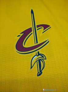 Maillot NBA Pas Cher Noël Cleveland Cavaliers Kyrie 2 Jaune