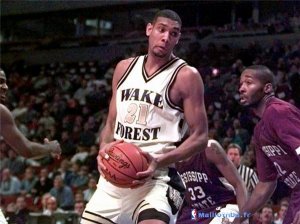 Maillot NCAA Pas Cher Wake Forest Tim Duncan 21 Blanc