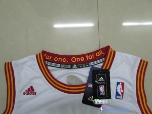 Maillot NBA Pas Cher Cleveland Cavaliers Junior Kyrie Irving 2 Blanc