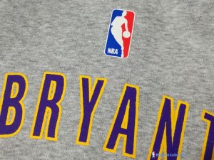 Sweat Capuche NBA Los Angeles Lakers Kobe Bryant 24 Gris